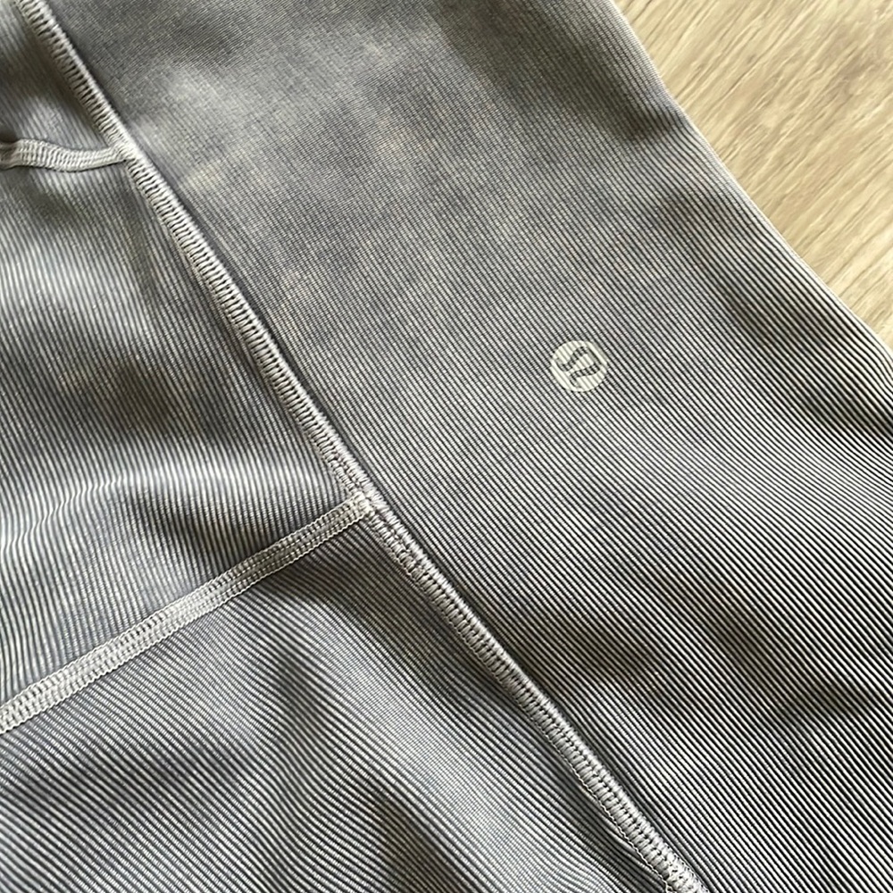 Grey Lululemon leggings